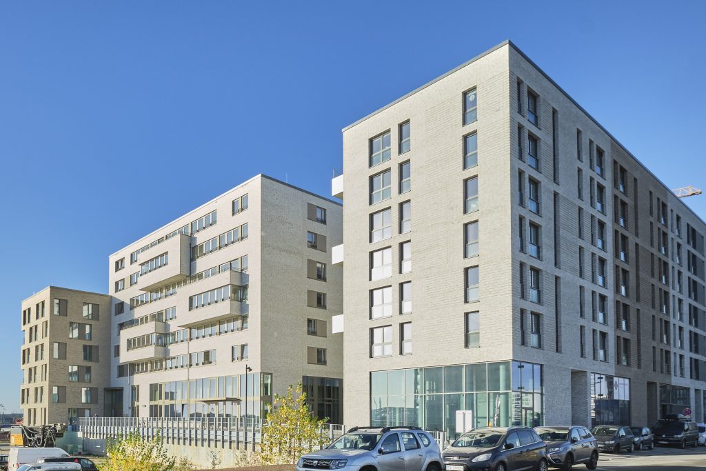 Ostfassade des Projektes Festland im Baakenhafen Projekt Festland im Baakenhafen