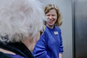 im Gespräch in der Elim Wohneinrichtung (WEa)